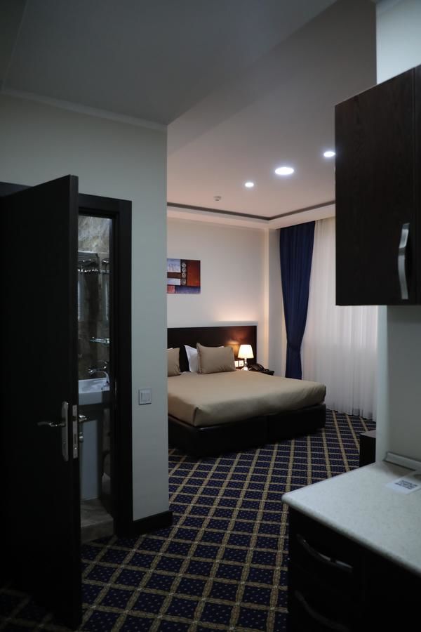 Отель Kristal Hotel Баку-4
